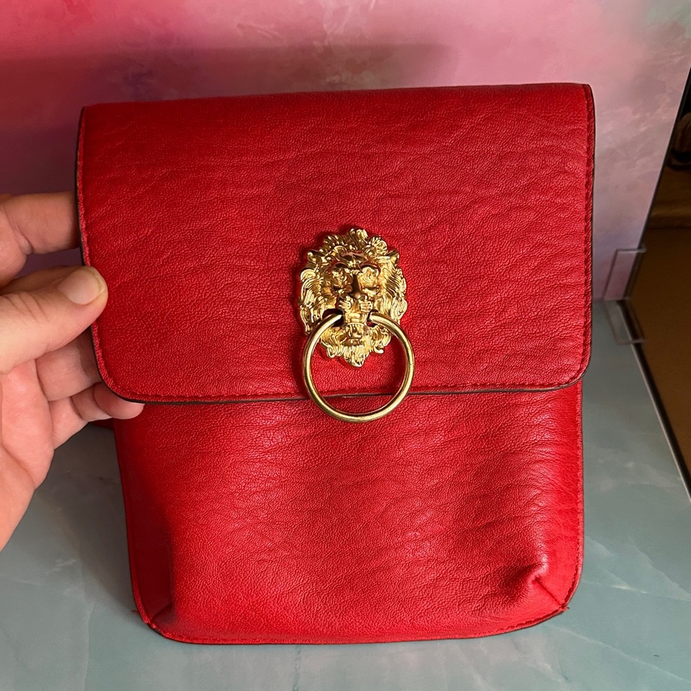 Carlos Santana Bold Red Crossbody Bag with Lion - Picture 4 of 17